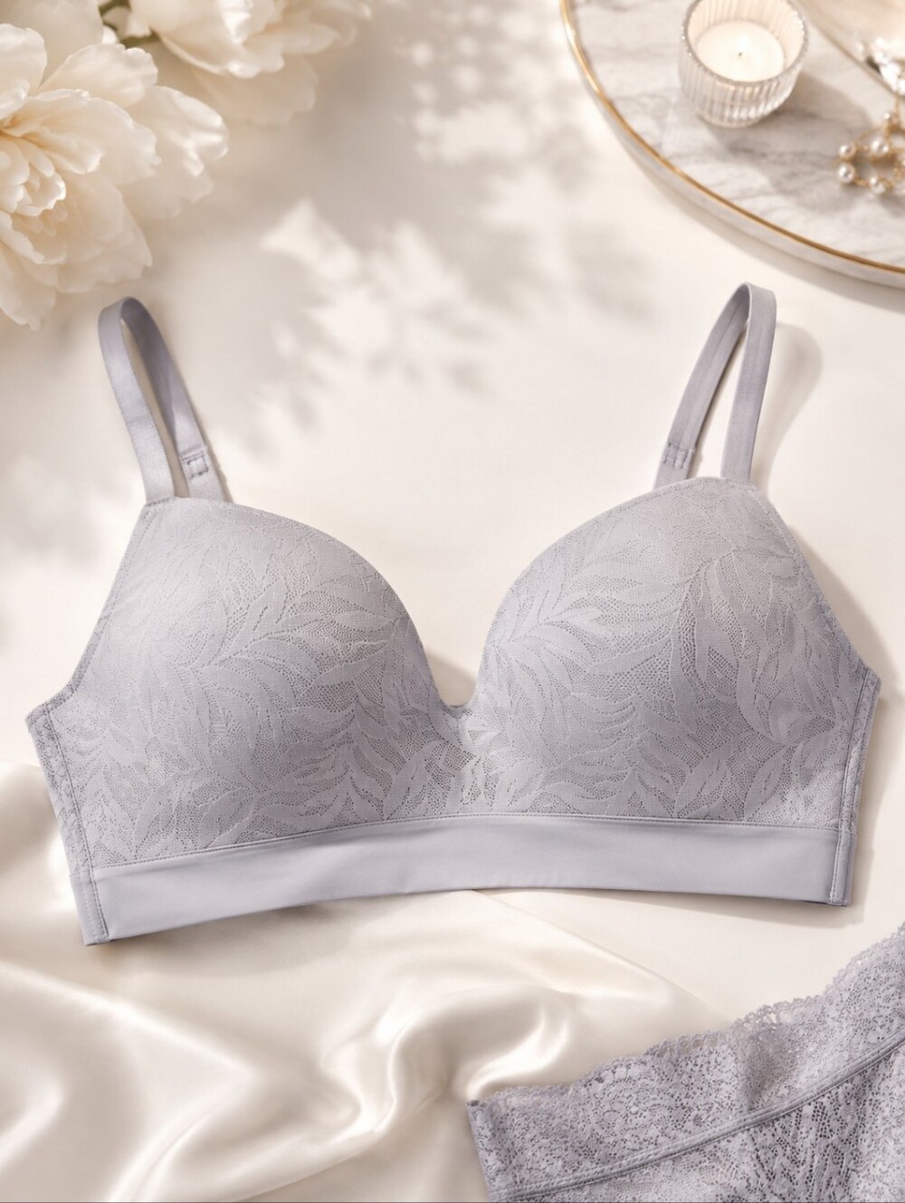 Soma Enbliss Wireless Lace Bra 36C Gray Taupe Like New
